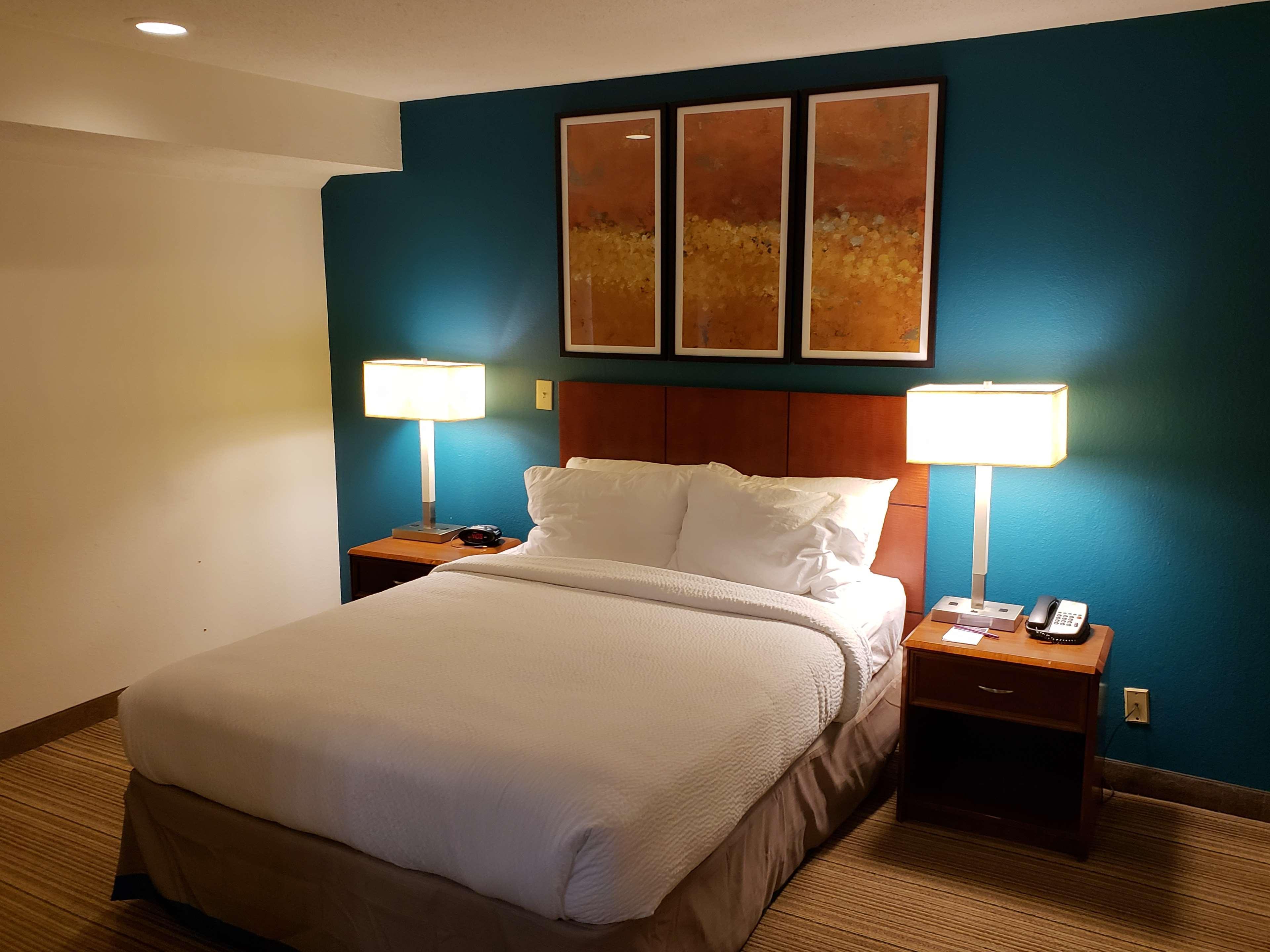 Hotel Hawthorn By Wyndham Vienna Va
