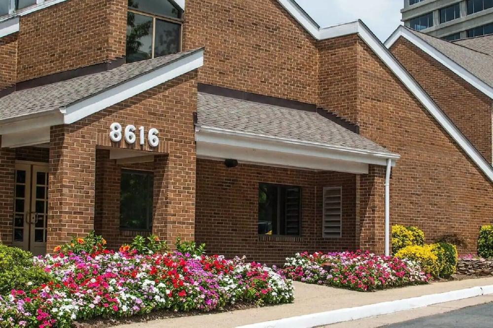Hawthorn By Wyndham Vienna Va 3* Tysons Corner